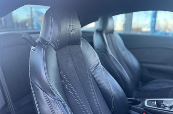 Audi TT 2.0 TDI ULTRA S LINE 19