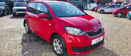 Skoda Citigo 1.0 SE MPI.. 5 SERVICES.. STUNNING EXAMPLE! 64 MPG! LOW INSURANCE! 1