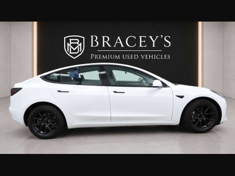 Tesla Model 3 Model 3 Standard Range + 4dr 2