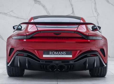 Aston Martin V12 Vantage 5