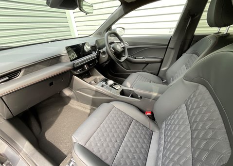 MG MG3 1.5 HYBRID+ TROPHY 15