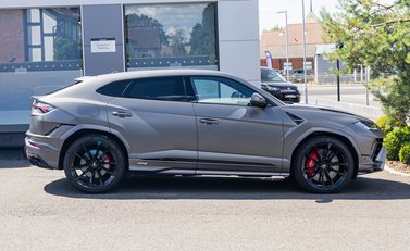 Lamborghini Urus S 3