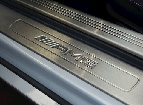 Mercedes-Benz SLS AMG Roadster 18