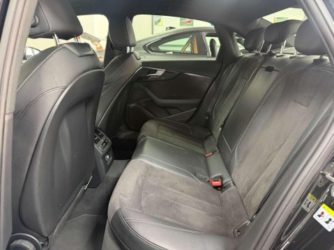 Audi A4 2.0 TFSI 40 Black Edition Saloon 4dr Petrol S Tronic Euro 6 (s/s) (190 ps) 40