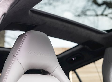 Porsche Panamera Turbo S E-Hybrid Executive 30