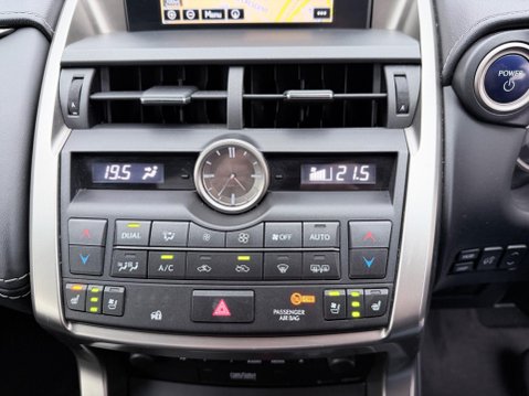 Lexus NX 2.5 300h Premier E-CVT 4WD Euro 6 (s/s) 5dr 28