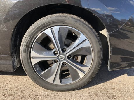 Nissan LEAF TEKNA electric 75,000 miles, service history 18