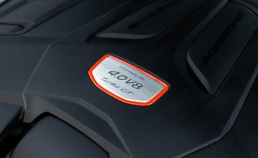 Porsche Cayenne Turbo GT 40