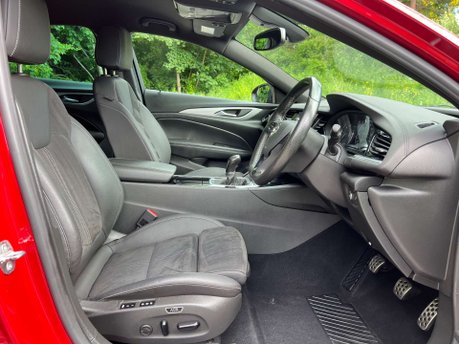 Vauxhall Insignia 1.5 Insignia Ultimate Nav TD 5dr 17