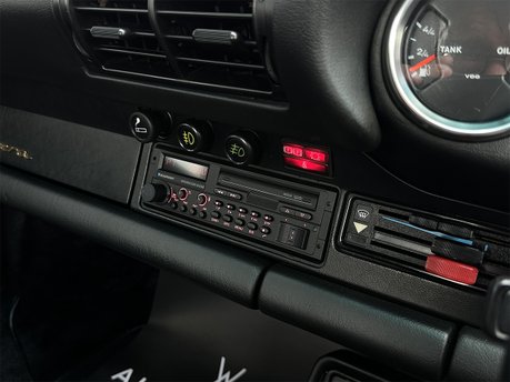 Porsche 911 Carrera Sport Back-Date 81