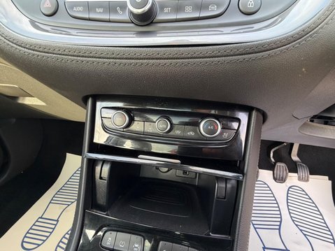 Vauxhall Grandland X 1.2 Turbo Elite Nav Premium Euro 6 (s/s) 5dr 39
