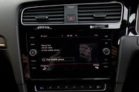 Volkswagen Golf GTI PERFORMANCE TSI DSG 28