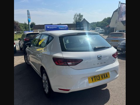 SEAT Leon 1.6 TDI CR SE Euro 5 (s/s) 5dr 5