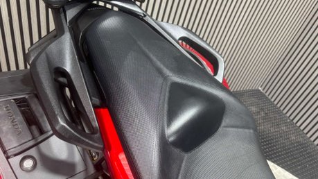 Honda VFR1200F VFR 1200 2014 ONLY 26K LUGGAGE NEW MOT WARRANTY TOURER 8