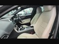 Jaguar XE R-DYNAMIC S 28
