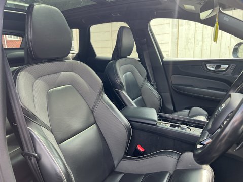 Volvo XC60 2.0 B4 MHEV R-Design SUV 5dr Diesel Hybrid Auto AW 19