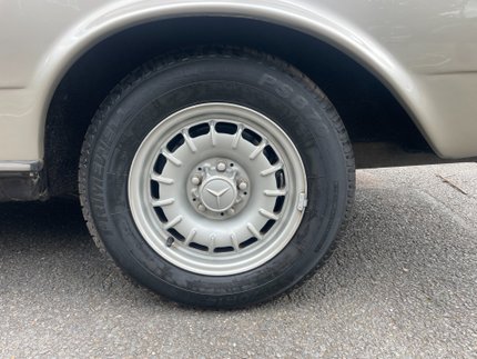 Mercedes-Benz W123 280CE 15