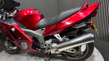 Honda CBR 2001 37K PROJECT BIKE SPARES OR REPAIR SPORTS TOURER 19