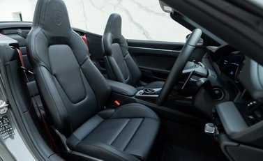 Porsche 911 Carrera S Cabriolet (992) 12