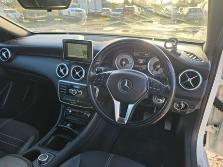 Mercedes-Benz A Class 2.1 A200d Sport Hatchback 5dr Diesel 7G-DCT Euro 6 (s/s) (136 ps) 18