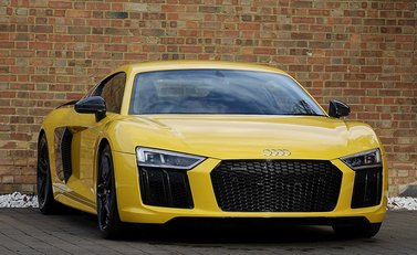Audi R8 V10 Plus 1