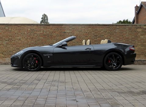 Maserati Grancabrio Sport 6