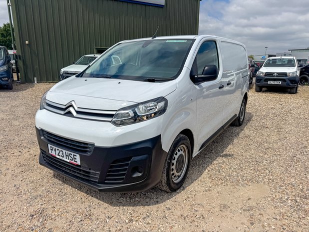 Citroen Dispatch MWB L2H1 Low Roof Enterprise 145bhp 1400 Air Con Sensors SELECT 2