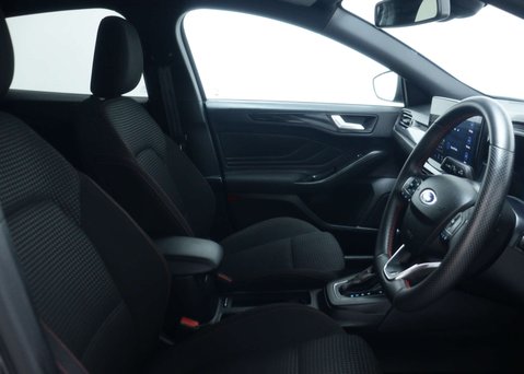 Ford Focus 1.0 Focus ST-Line MHEV Auto 5dr 38