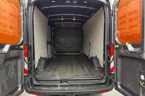 Ford Transit 350 LIMITED ECOBLUE - RARE SPEC VAN - L3H2 - CRUISE -CAMERA - LWB MID ROOF 33