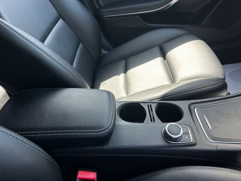 Mercedes-Benz A Class 2.1 A 200 D Sport Premium Auto 5dr 39