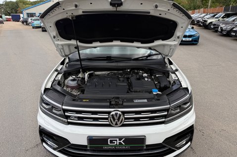 Volkswagen Tiguan R LINE TDI BMT 4MOTION DSG - PAN ROOF - APPLE CAR PLAY -ADAPTIVE CRUISE 57