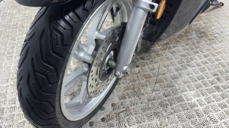 Honda SH300i SH 300 2016 32K VERY CLEAN MOT JAN 2027 300CC SCOOTER 20