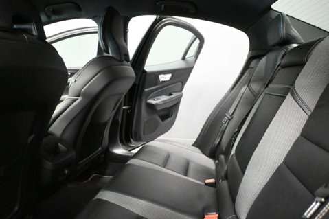 Volvo S60 2.0 S60 R-Design+ T5 Auto 4dr 22