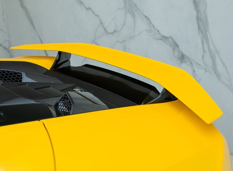 Lamborghini Huracan Tecnica 34