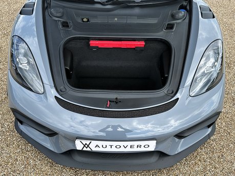 Porsche 718 CAYMAN GT4 RS PDK 101