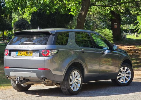 Land Rover Discovery Sport 2.0 Discovery Sport SE Tech TD4 Auto 4WD 5dr 7
