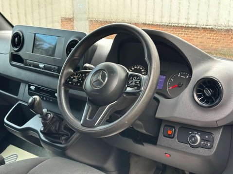 Mercedes-Benz Sprinter 2.0 315 CDI Progressive RWD L2 H2 Euro 6 (s/s) 5dr 30