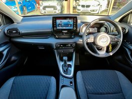 Toyota Yaris 1.5 Yaris Design HEV CVT 5dr 2