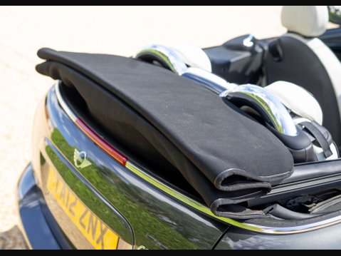 Mini Convertible 1.6 Cooper S 2dr 20