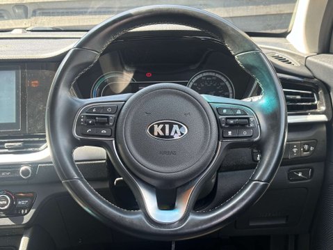 Kia Niro 1.6 Niro 2 HEV Semi-Auto 5dr 17