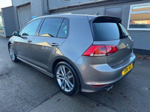 Volkswagen Golf R-LINE TSI ACT BLUEMOTION TECHNOLOGY 8