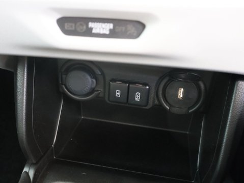 Suzuki Swift 1.2 MHEV Motion Euro 6 (s/s) 5dr 23