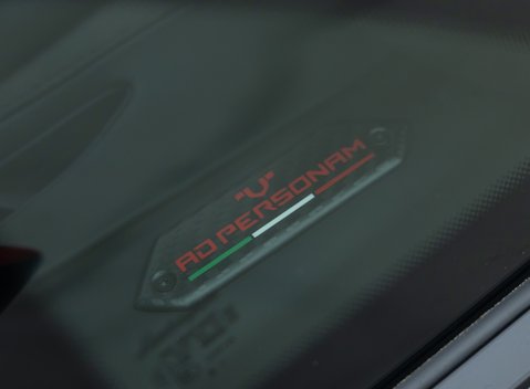 Lamborghini Revuelto 36