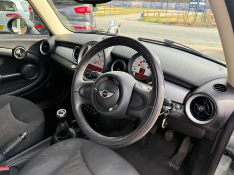 Mini Hatch 1.6 One Euro 5 3dr 8