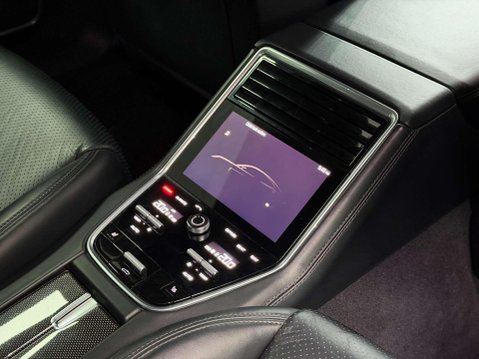 Porsche Panamera 4.0 V8 E-Hybrid 14kWh Turbo S Saloon 5dr Petrol Plug-in Hybrid PDK 4WD Euro 44