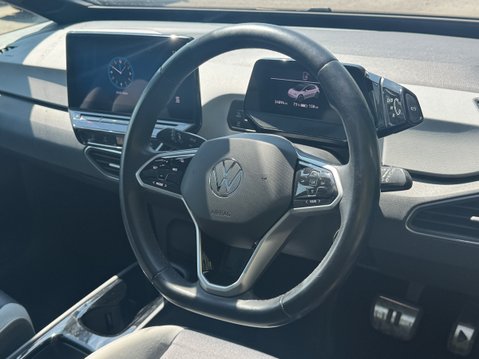 Volkswagen ID.3 Pro 58kWh Family Hatchback 5dr Electric Auto (145 ps) 12