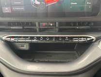 Fiat 500e 42kWh La Prima Hatchback 3dr Electric Auto (118 ps) 21