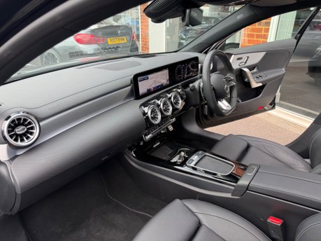 Mercedes-Benz A Class AMG A 35 4MATIC PREMIUM PLUS MHEV 49