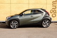 Toyota Aygo X VVT-I EDGE 9