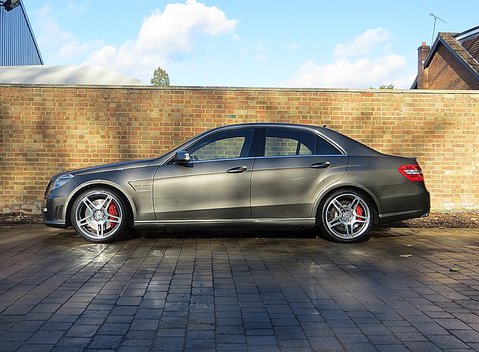 Mercedes-Benz E Class AMG 5